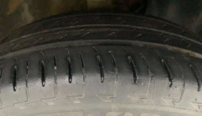 2022 Maruti IGNIS ZETA 1.2, Petrol, Manual, 16,026 km, Right Front Tyre Tread