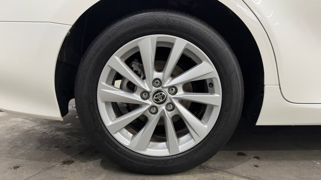2023 Toyota Camry Ascent Hybrid, Automatic, 34756 km, Right Rear Wheel