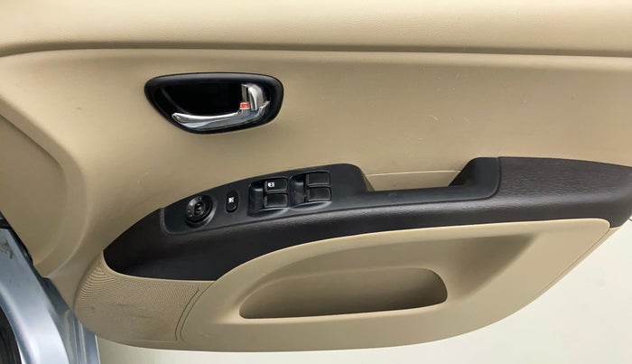 2011 Hyundai i10 SPORTZ 1.2, Petrol, Manual, 61,761 km, Driver Side Door Panels Control