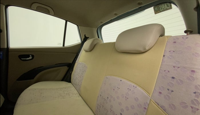 2011 Hyundai i10 SPORTZ 1.2, Petrol, Manual, 61,761 km, Right Side Rear Door Cabin