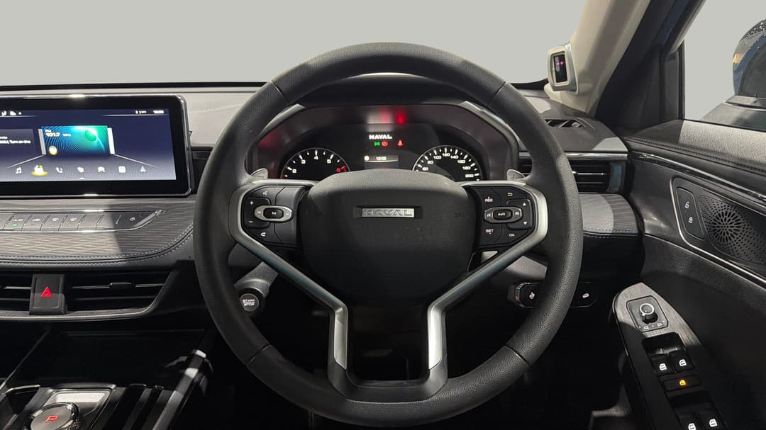 2025 GWM Haval Jolion Premium, Automatic, 4560 km, Steering Wheel Close-up