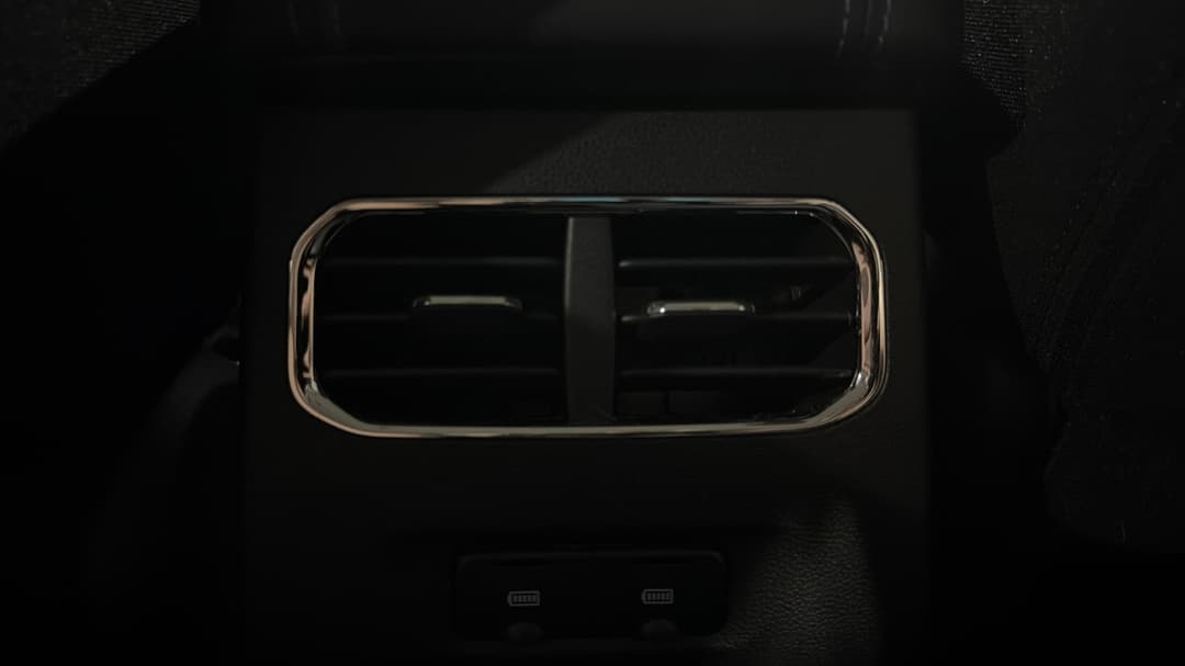 2025 GWM Haval Jolion Premium, Automatic, 4560 km, Rear A/C Vent