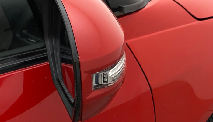 2015 Maruti Swift VXI, Petrol, Manual, 72,542 km, Right rear-view mirror - Minor noise