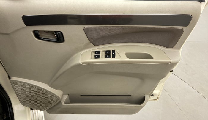 2018 Mahindra Scorpio S5, Diesel, Manual, 18,012 km, Driver Side Door Panels Control