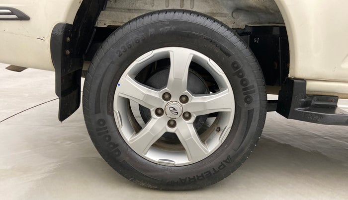 2018 Mahindra Scorpio S5, Diesel, Manual, 18,012 km, Right Rear Wheel