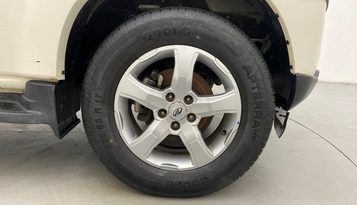 2018 Mahindra Scorpio S5, Diesel, Manual, 18,012 km, Right Front Wheel