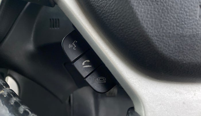 2017 Maruti S Cross ALPHA 1.3, Diesel, Manual, 95,850 km, Steering wheel - Phone control not functional