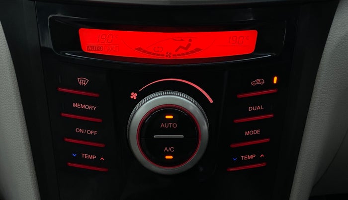 2019 Mahindra XUV300 W8(O), Diesel, Manual, 14,647 km, Automatic Climate Control