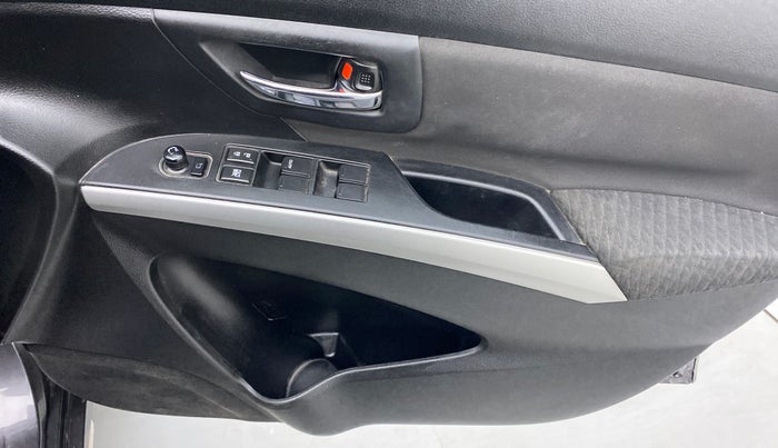2017 Maruti S Cross ZETA 1.3, Diesel, Manual, 66,918 km, Driver Side Door Panels Control