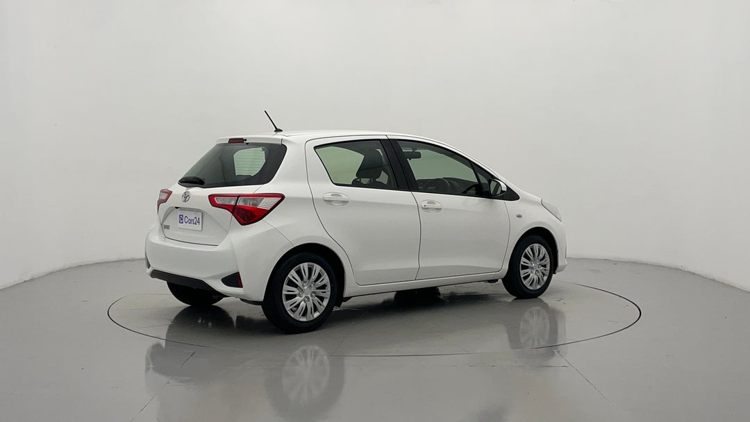 Right Back Diagonal (45- Degree) View