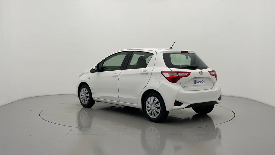 Left Back Diagonal (45- Degree) View