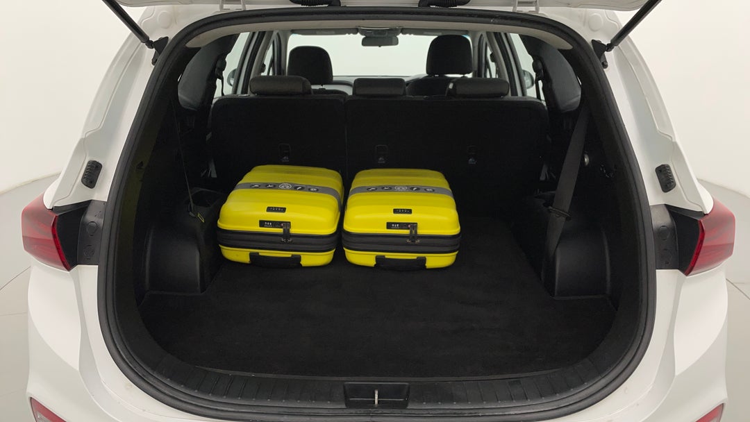 2019 Hyundai Santa Fe Active Crdi (awd), Automatic, 53314 km, Boot Inside View with Luggage