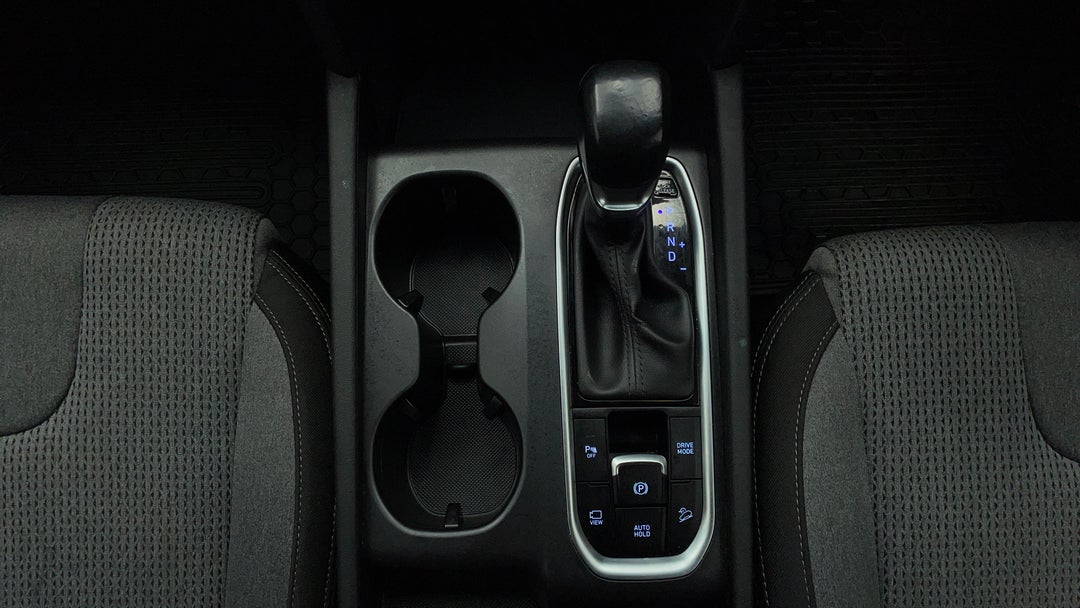 2019 Hyundai Santa Fe Active Crdi (awd), Automatic, 53314 km, Gear Lever 