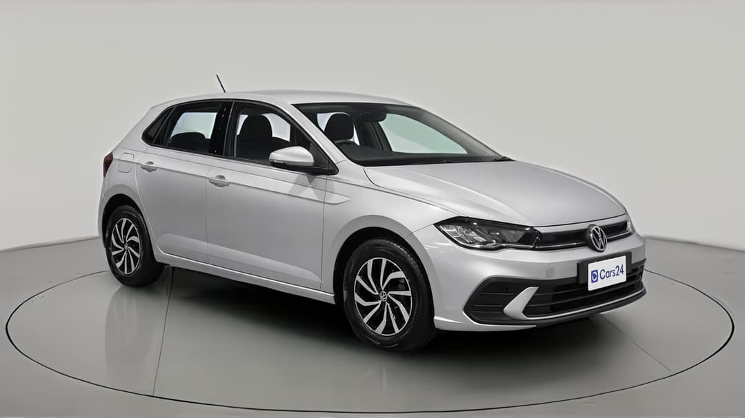 2024 Volkswagen Polo Life, Automatic, 25692 km, Right Front Diagonal (45- Degree) View