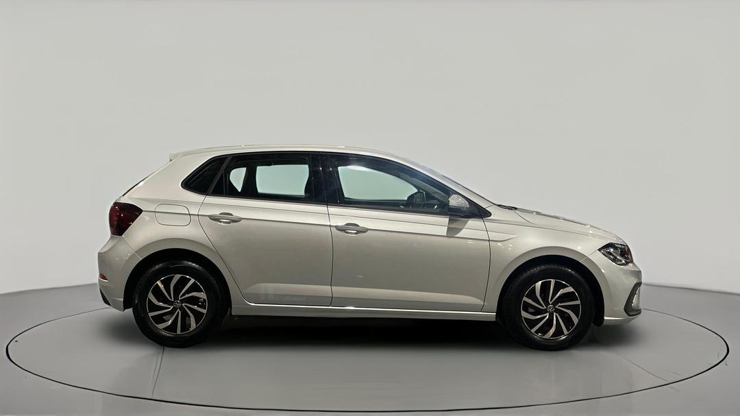 2024 Volkswagen Polo Life, Automatic, 25692 km, Right Side View
