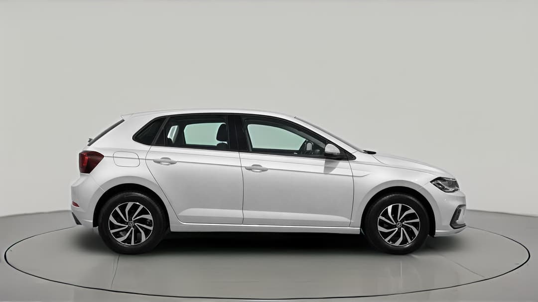 2024 Volkswagen Polo Life, Automatic, 25692 km, Right Side View