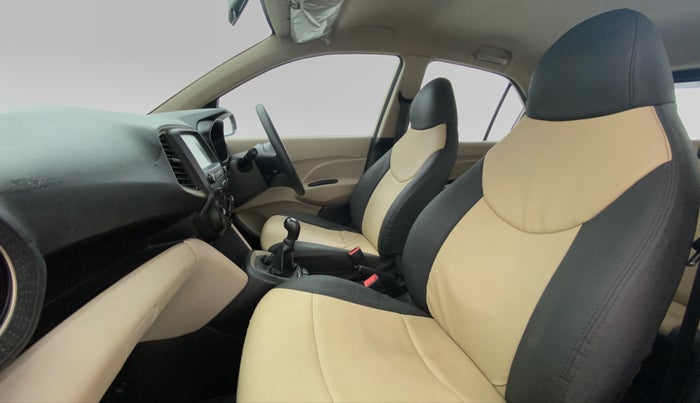 2019 Hyundai NEW SANTRO ASTA 1.1 MT, Petrol, Manual, 30,601 km, Right Side Front Door Cabin View