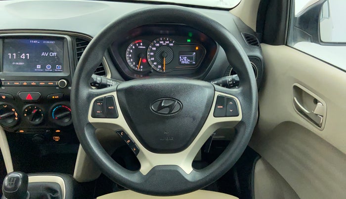 2019 Hyundai NEW SANTRO ASTA 1.1 MT, Petrol, Manual, 30,601 km, Steering Wheel Close-up