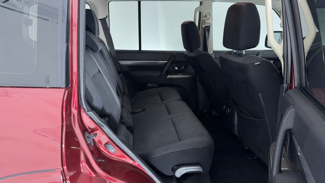2019 Mitsubishi Pajero Glx (4x4) 7 Seat, Automatic, 136393 km, Right Side Rear Door Cabin View