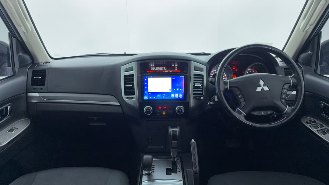 2019 Mitsubishi Pajero Glx (4x4) 7 Seat, Automatic, 136393 km, Dashboard View