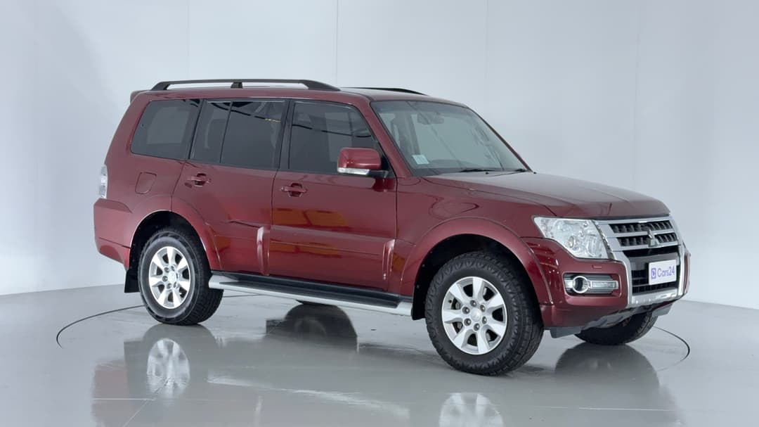 2019 Mitsubishi Pajero Glx (4x4) 7 Seat, Automatic, 136393 km, Right Front Diagonal (45- Degree) View