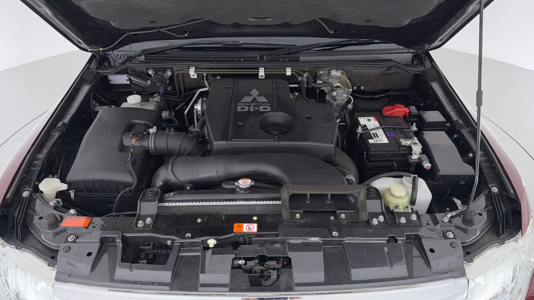 2019 Mitsubishi Pajero Glx (4x4) 7 Seat, Automatic, 136393 km, Open Bonnet (Engine)