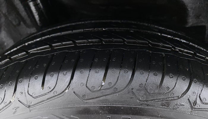 2014 Honda City V MT PETROL, Petrol, Manual, 44,872 km, Right Rear Tyre Tread
