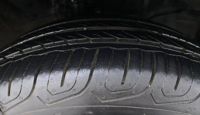 2014 Honda City V MT PETROL, Petrol, Manual, 44,872 km, Right Front Tyre Tread