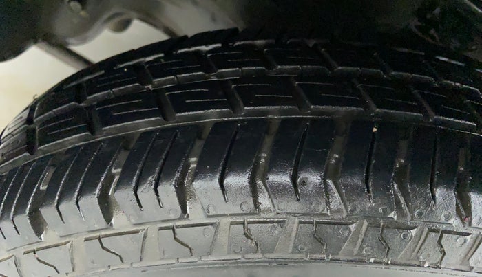 2018 Maruti Alto 800 LXI, Petrol, Manual, 6,895 km, Left Front Tyre Tread