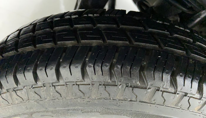 2018 Maruti Alto 800 LXI, Petrol, Manual, 6,895 km, Right Rear Tyre Tread