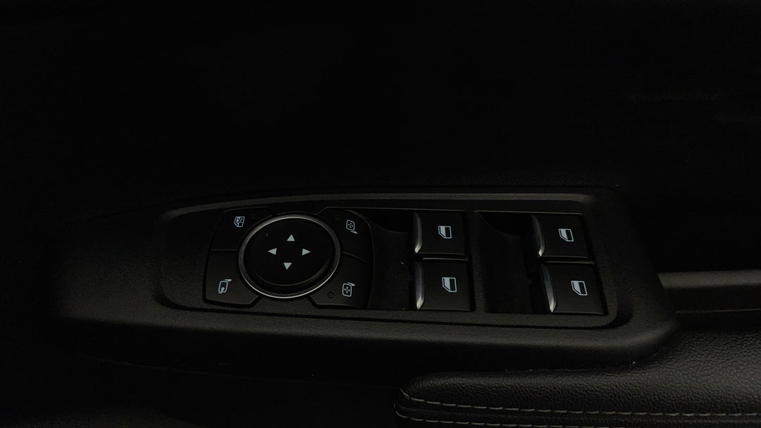 2022 Ford Ranger Sport 2.0 (4x4), Automatic, 48556 km, Drivers Side Door Panel Controls