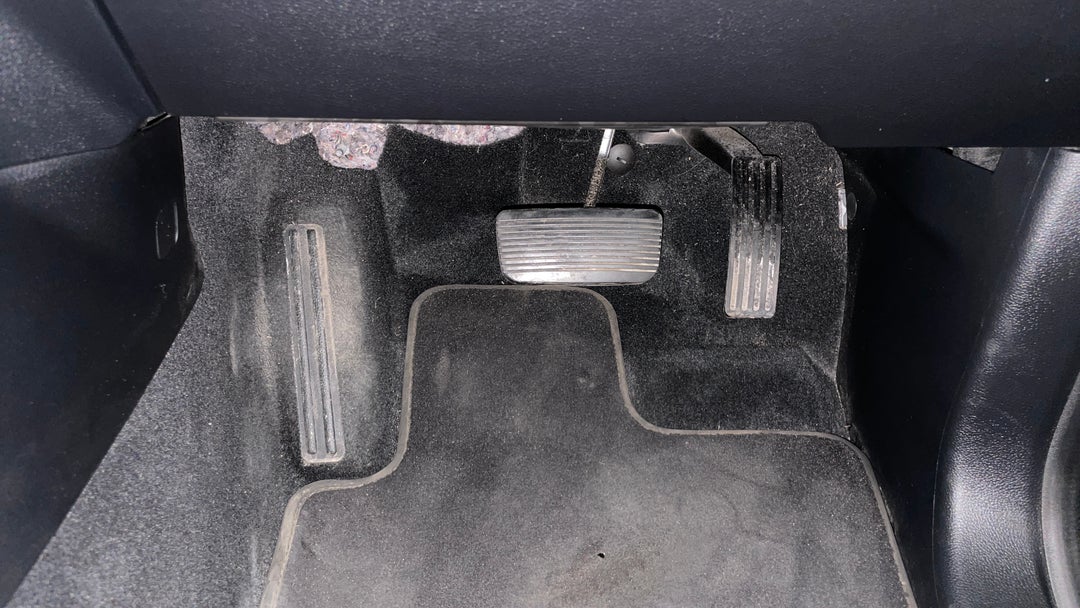 2022 Ford Ranger Sport 2.0 (4x4), Automatic, 48556 km, Pedals and Footmat