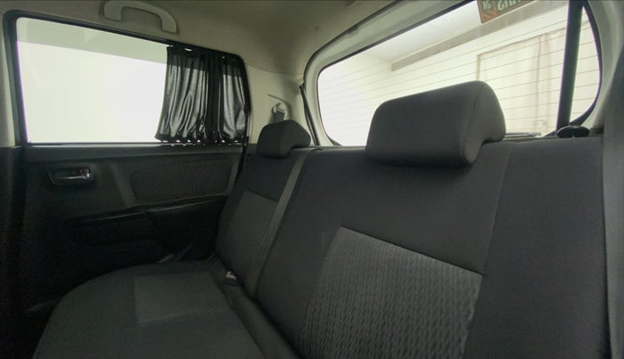 2013 Maruti Wagon R Stingray VXI, Petrol, Manual, 55,590 km, Right Side Rear Door Cabin