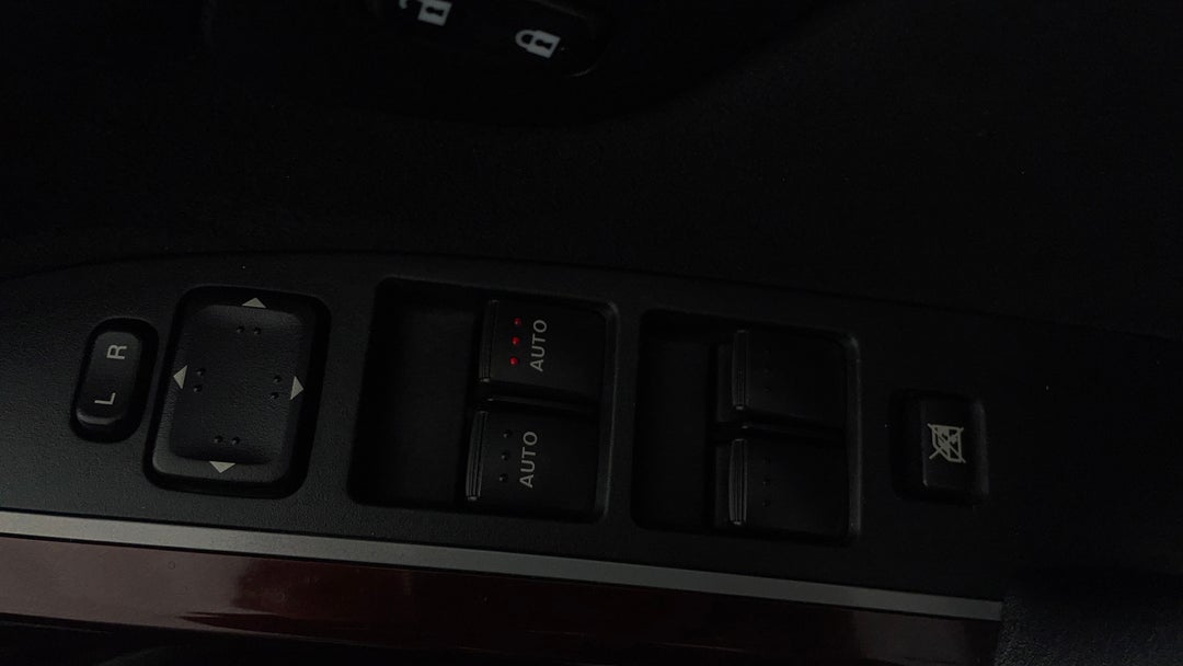 2013 Mazda CX-9 Grand Touring, Automatic, 140909 km, Drivers Side Door Panel Controls