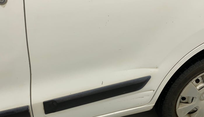 2016 Maruti Wagon R 1.0 LXI CNG, CNG, Manual, 87,498 km, Rear left door - Slightly dented