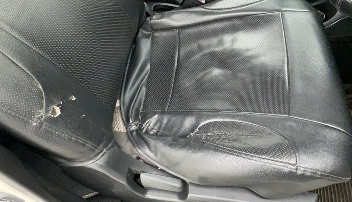 2016 Maruti Wagon R 1.0 LXI CNG, CNG, Manual, 86,950 km, Driver seat - Cover slightly torn