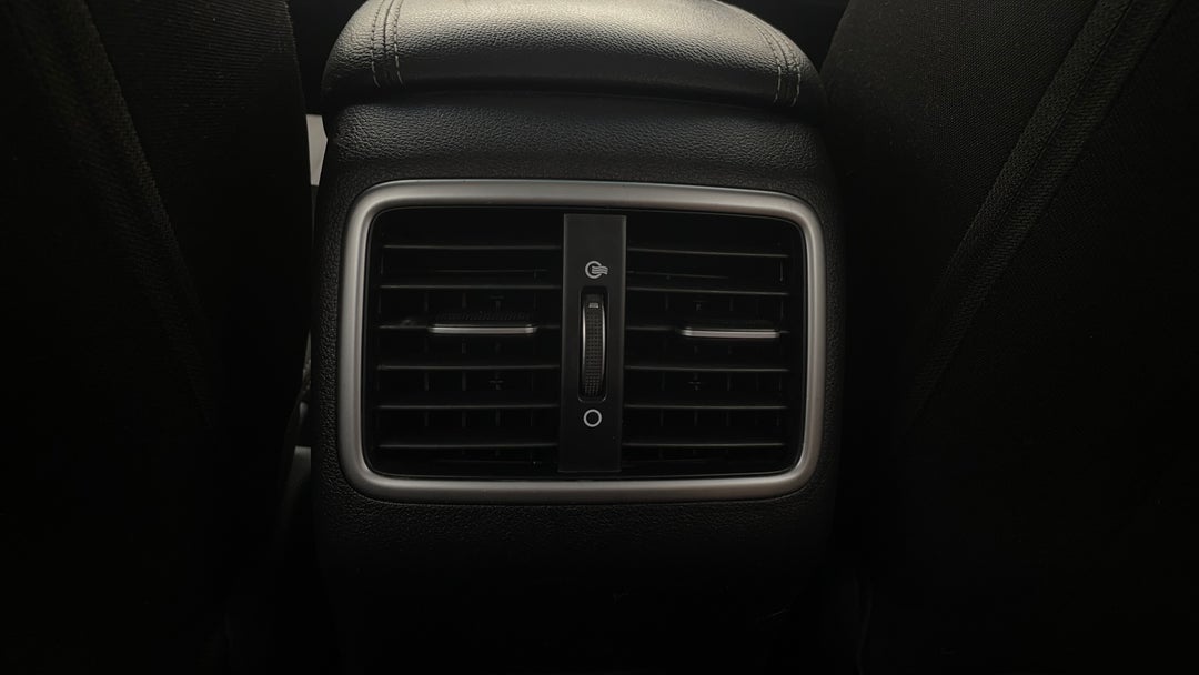 Rear A/C Vent
