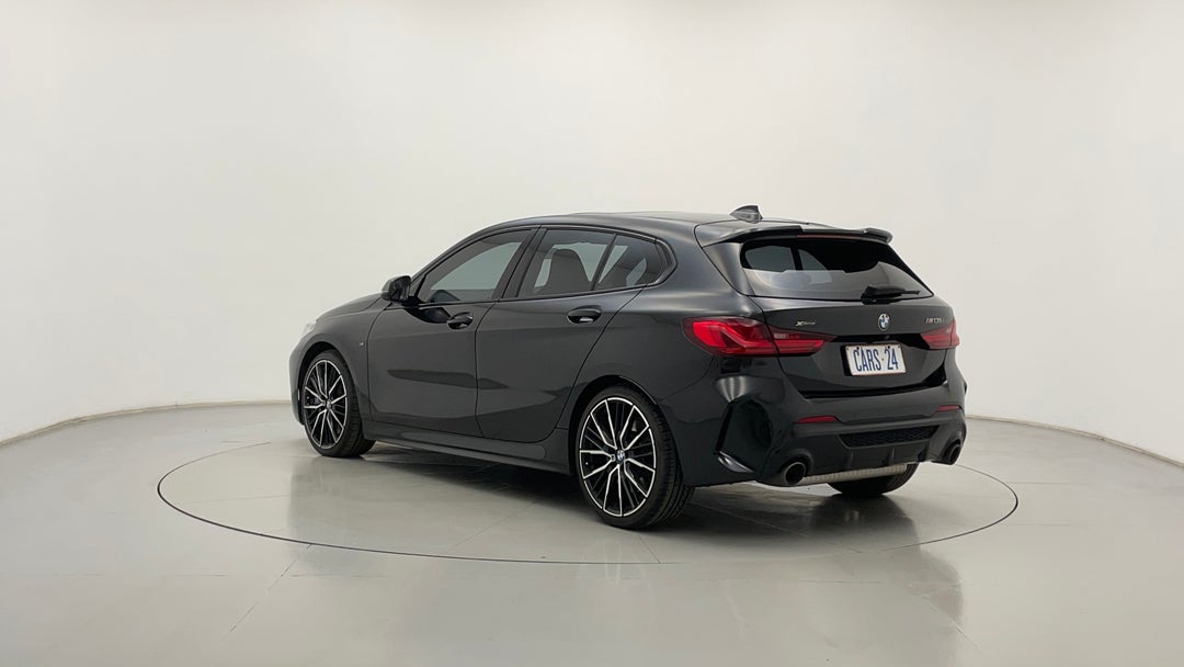 Left Back Diagonal (45- Degree) View