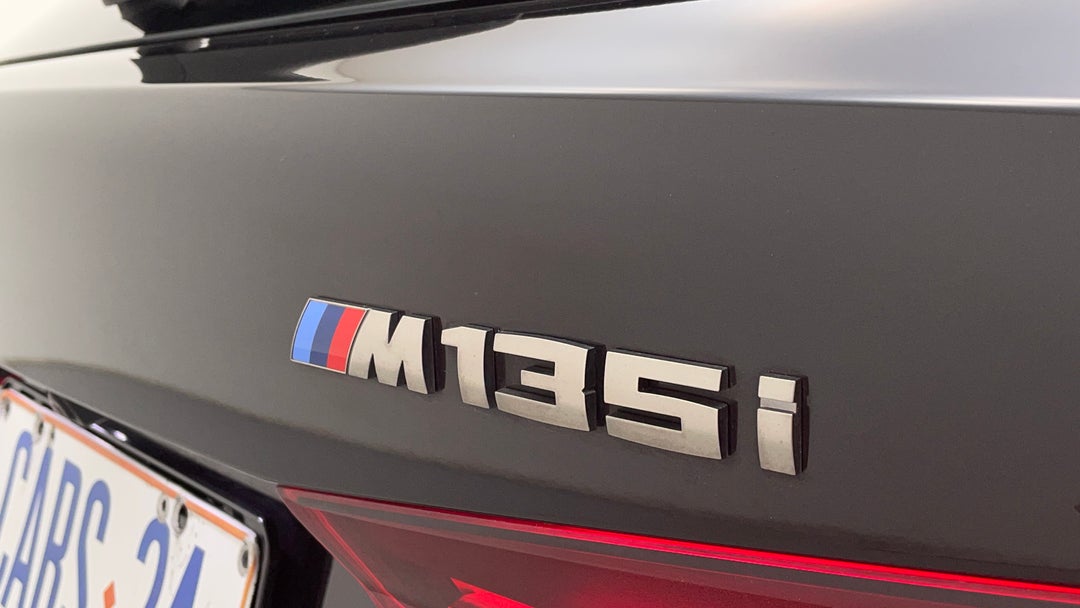 Badge (Boot Right Side)