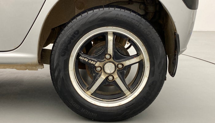 2013 Hyundai Santro Xing GL PLUS, Petrol, Manual, 72,677 km, Left Rear Wheel