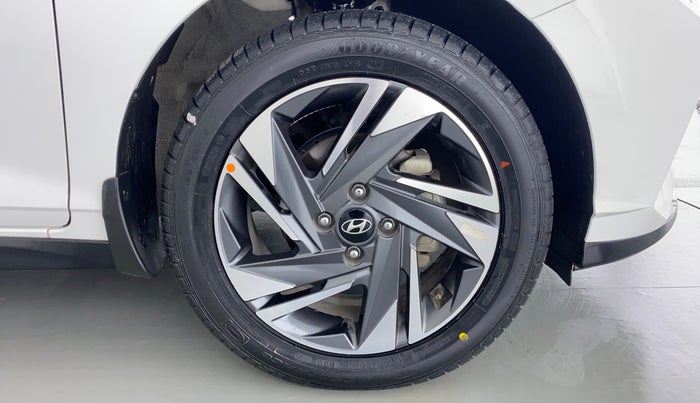 2021 Hyundai NEW I20 ASTA (O) 1.5 CRDI MT, Diesel, Manual, 27,082 km, Right Front Wheel