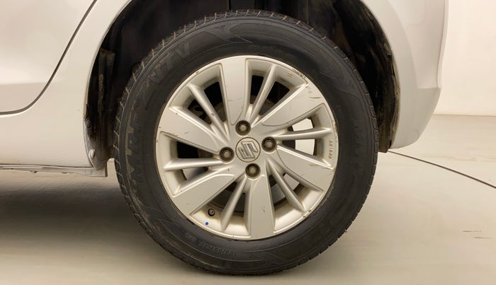 2015 Maruti Swift ZDI, Diesel, Manual, 1,34,650 km, Left Rear Wheel