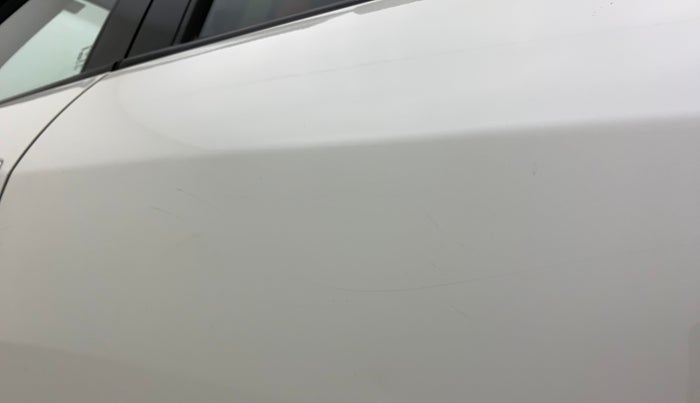 2015 Maruti Swift ZDI, Diesel, Manual, 1,34,557 km, Rear left door - Minor scratches