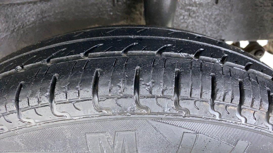 Left Rear Tyre Tread