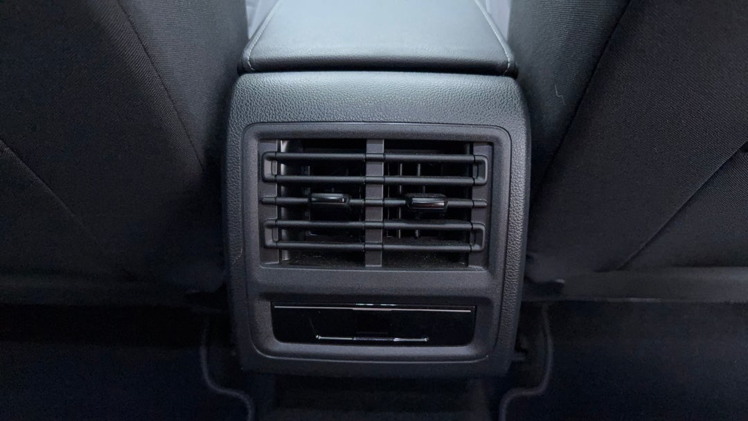 Rear A/C Vent