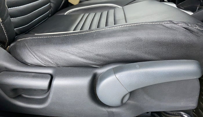 2015 Honda Jazz 1.2 V MT, Petrol, Manual, 48,134 km, Driver Side Adjustment Panel