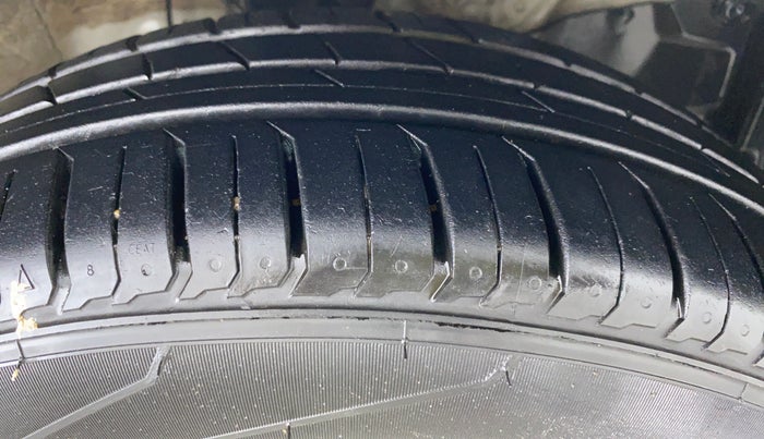 2015 Honda Jazz 1.2 V MT, Petrol, Manual, 48,134 km, Right Front Tyre Tread
