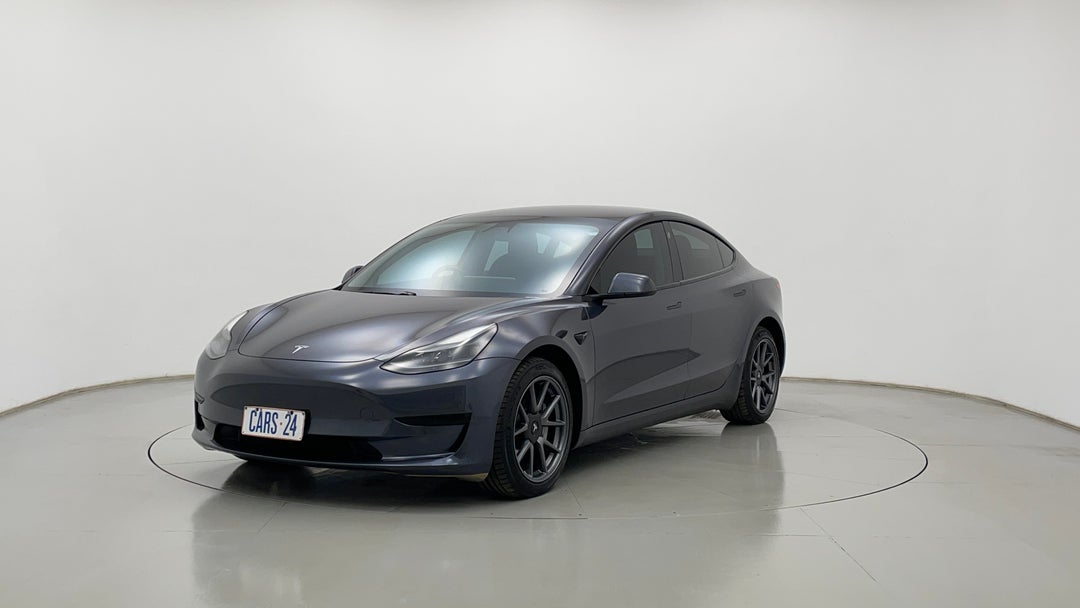 Left Front Diagonal (45- Degree) View