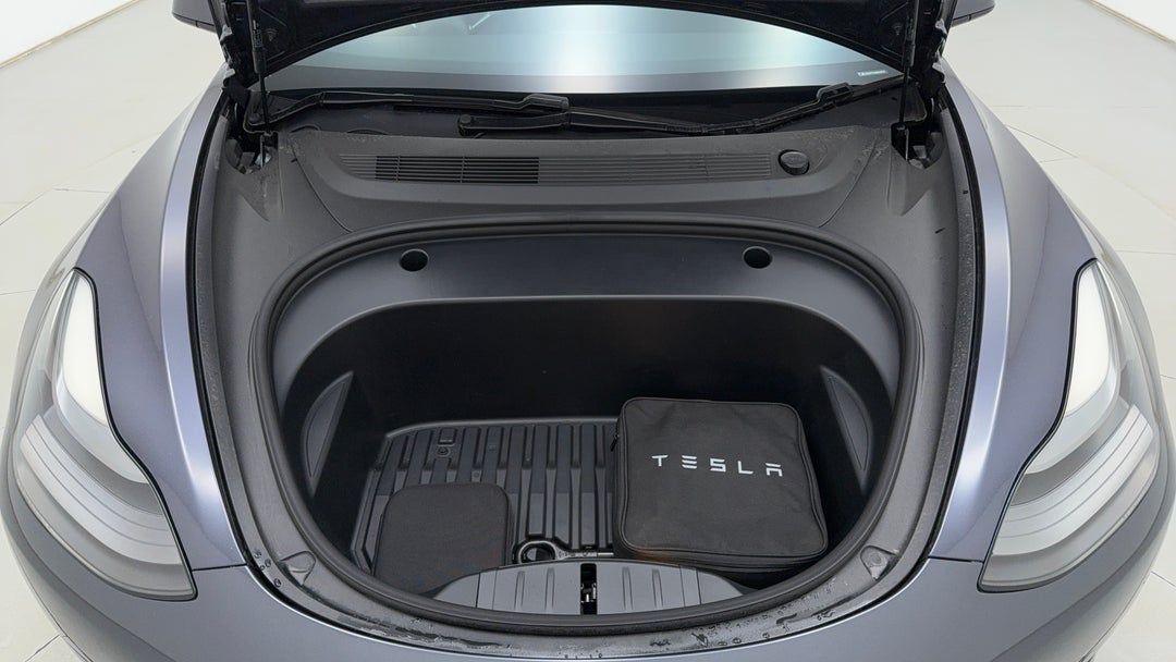 Open Bonnet (Engine)