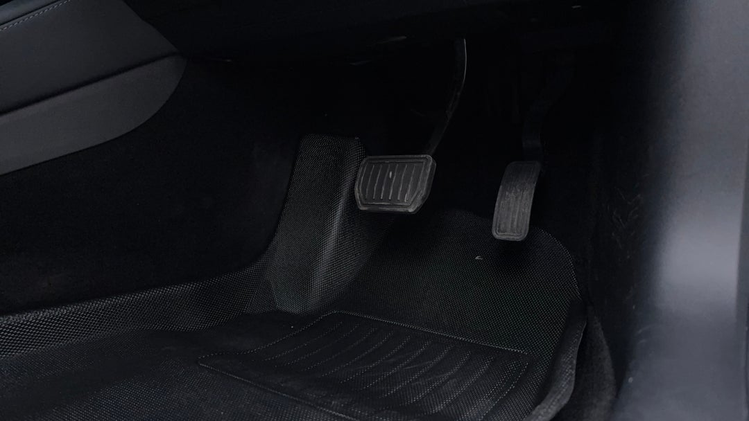 Pedals and Footmat